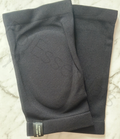 Black V2 Sleeve Gel Knee Pads – padded and sleek for high-impact pole dance and burlesque floorwork