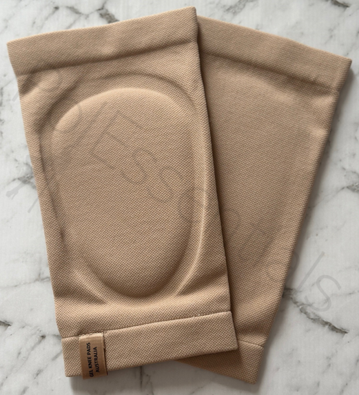 PolEssentials V2 Sleeve Gel Knee Pads in light beige – anti-slip design for pole dancers and floorwork.